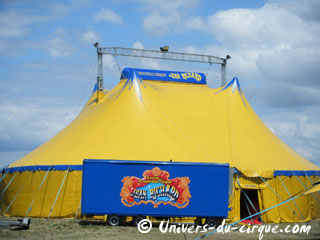 Loire-Atlantique: le spectacle 2011 du Nouveau Cirque Jean Richard