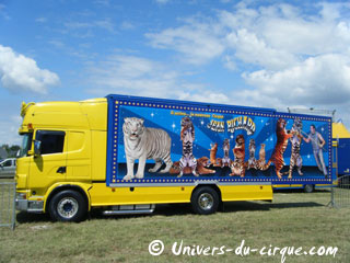 Loire-Atlantique: le spectacle 2011 du Nouveau Cirque Jean Richard
