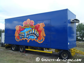 Loire-Atlantique: le spectacle 2011 du Nouveau Cirque Jean Richard