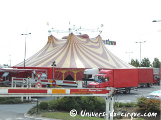 Nord: le Cirque Lydia Zavatta à Englos du 16 au 31 juillet 2011