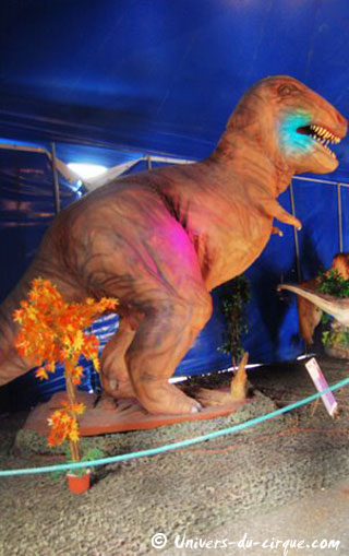 Lot-et-Garonne: les dinosaures s'exposent à Agen jusqu'au 30 juillet 2011