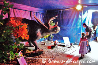 Lot-et-Garonne: les dinosaures s'exposent à Agen jusqu'au 30 juillet 2011