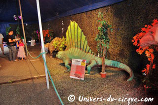 Lot-et-Garonne: les dinosaures s'exposent à Agen jusqu'au 30 juillet 2011