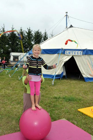 Marne: des vacances de stars pour les enfants au Ptit Cirk de Jul à Villers-en-Argonne