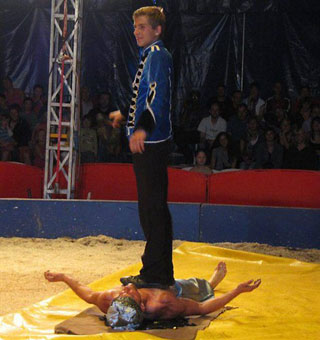 Finistère: le Cirque A. Fratellini à Roscoff: la magie au bout de chaque itinéraire
