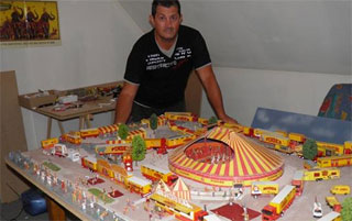 Saône-et-Loire: Jean-Michel Reboulet, maquettiste à ses heures à Bantanges
