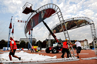 Suisse: le montage du Cirque Knie à Genève en images