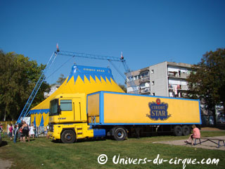 Saône-et-Loire: la 1 représentation du Cirque Star à la Semaine du Cirque à Autun