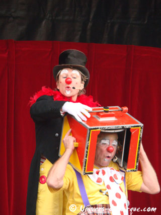 Saône-et-Loire: Bidouille et Coquillette ont enchanté petits et grands à la Semaine du Cirque d'Autun