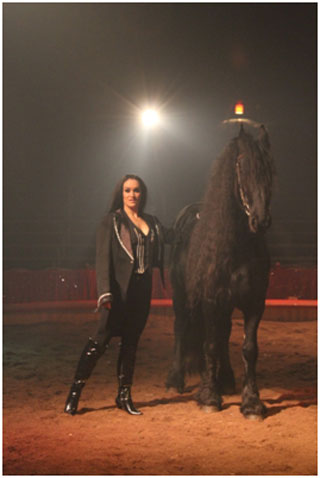 Indre-et-Loire: Francesca Folco au 9 Village du Cirque de Nol à Luynes