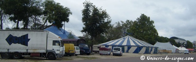 Paris: derniers jours de l'édition 2011 du Village de Cirque sur la Pelouse de Reuilly