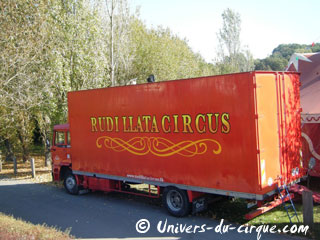 Essonne: le Rudi Llata Circus prolonge son séjour à Vauhallan jusqu'au 19 octobre 2011
