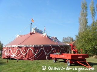 Essonne: le Rudi Llata Circus prolonge son séjour à Vauhallan jusqu'au 19 octobre 2011