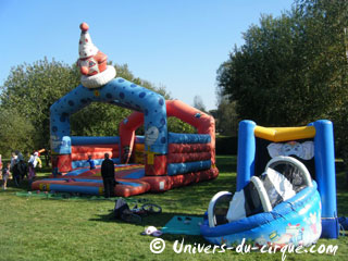 Essonne: le Rudi Llata Circus prolonge son séjour à Vauhallan jusqu'au 19 octobre 2011