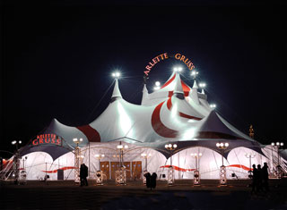 Meurthe-et-Moselle: au Cirque Arlette Gruss à Nancy: la tête dans les étoiles