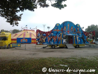 Un nouveau chapiteau pour le Nouveau Cirque Jean Richard