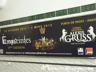 Paris: le Cirque National Alexis Gruss s'affiche dans le métro de la capitale