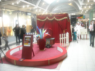 Ille-et-Vilaine: le centre commercial Carrefour à Fougères à l'heure du cirque du 26 au 29 octobre