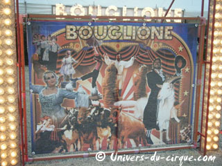 Yvelines: le traditionnel séjour hivernal du Cirque Joseph Bouglione à Chatou