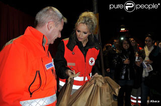 Paris: l'ambassadrice de la Croix-Rouge française Adriana Karembeu sous le chapiteau Pinder