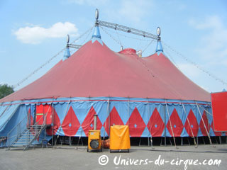 Pays-Bas: le Circus Herman Renz à Haarlem du 22 décembre 2011 au 08 janvier 2012