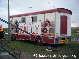 Espagne: le séjour du Cirque Raluy à Barcelone se poursuit jusqu'au 08 janvier 2012