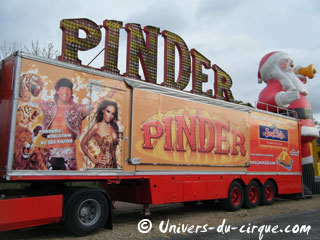 Paris: le séjour du Cirque Pinder sur la Pelouse de Reuilly se poursuit jusqu'au 08 janvier 2012