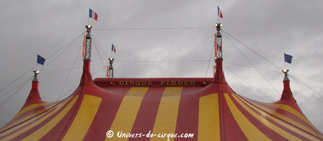 Paris: le séjour du Cirque Pinder sur la Pelouse de Reuilly se poursuit jusqu'au 08 janvier 2012