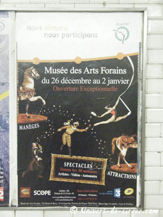Paris: campagne d'affichage du Musée des Arts Forains dans le métro parisien