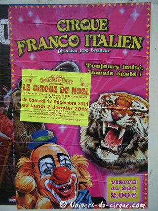 Maine-et-Loire: le matériel publicitaire du Cirque Franco-Italien à Angers