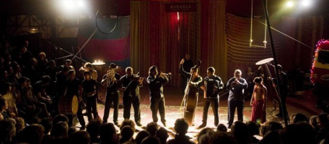 Paris: le Cirque Romanès, une belle histoire de famille