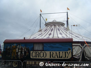 Espagne: le Cirque Raluy à Manresa du 26 avril au 06 mai et à Terrassa du 10 au 20 mai 2012
