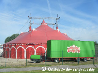 Yvelines: le Cirque de Venise à Fontenay-Le-Fleury du 30 mai au 03 juin 2012