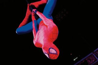 Ile de la Réunion: Spiderman est au Cirque Raluy à Saint-Denis de la Réunion