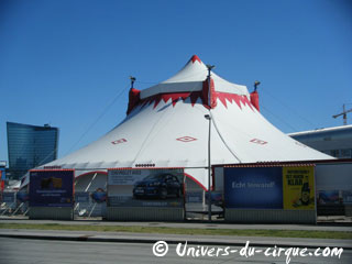 Autriche: la tournée 2012 du Circus Louis Knie se poursuit à travers tout le pays
