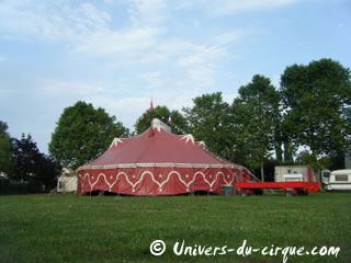Essonne: le séjour du Rudi Llata Circus à Fleury-Mérogis se poursuit jusqu'au 01er juillet 2012