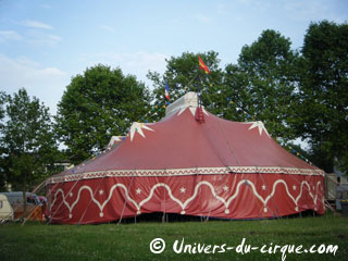 Essonne: le séjour du Rudi Llata Circus à Fleury-Mérogis se poursuit jusqu'au 01er juillet 2012
