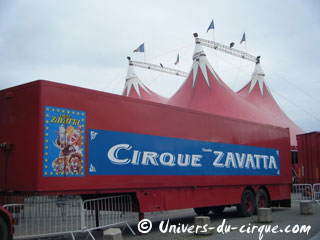 Loire-Atlantique: le Cirque Claudio Zavatta à La Baule et à Saint-Nazaire