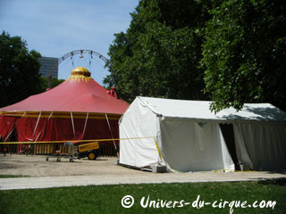 Paris: le Cirque Aïtal au Parc de Bercy du 19 juillet au 05 août 2012