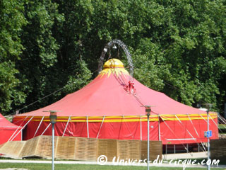 Paris: le Cirque Aïtal au Parc de Bercy du 19 juillet au 05 août 2012