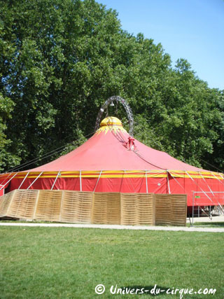 Paris: le Cirque Aïtal au Parc de Bercy du 19 juillet au 05 août 2012