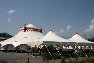 Autriche: le Circus Louis Knie en tournée estivale dans les Etats de Haute-Autriche et de Styrie