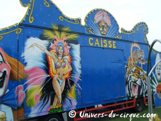Somme: le Cirque Claudia Zavatta de passage à Mers-les-Bains les 30 et 31 juillet 2012