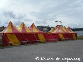Somme: le Cirque Claudia Zavatta de passage à Mers-les-Bains les 30 et 31 juillet 2012