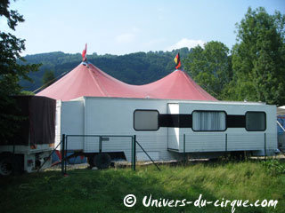 Autriche: le Circus Alfoni en tournée 2012 à travers l'Autriche