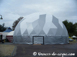 Paris: le Village de Cirque de retour sur la Pelouse de Reuilly du 05 octobre au 04 novembre 2012