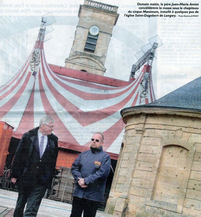 Meurthe-et-Moselle: la messe de Longwy sous le chapiteau du Cirque Maximum à l'honneur dans Le Républicain Lorrain
