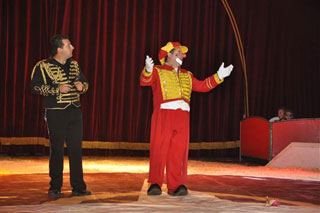 Côte-d'Or: le spectacle 2012 du Cirque Luigi Zavatta à Perrigny-Les-Dijon en images