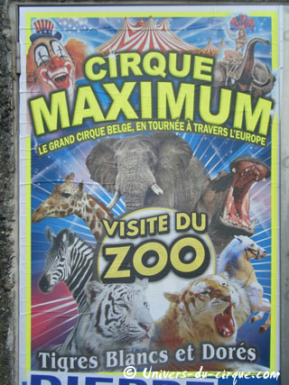 Affiches et matériel publicitaire 2012 du Cirque Maximum