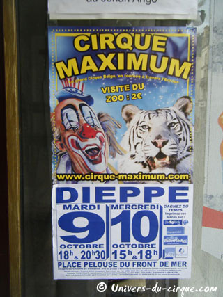 Affiches et matériel publicitaire 2012 du Cirque Maximum